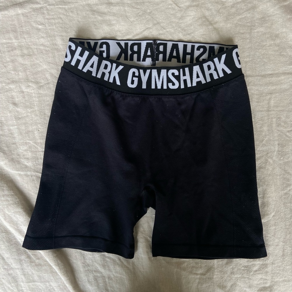 Gumshark Flex Shorts, size small, black